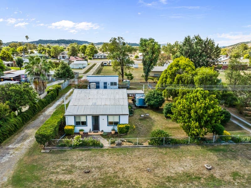 16 Palmer Street, Attunga