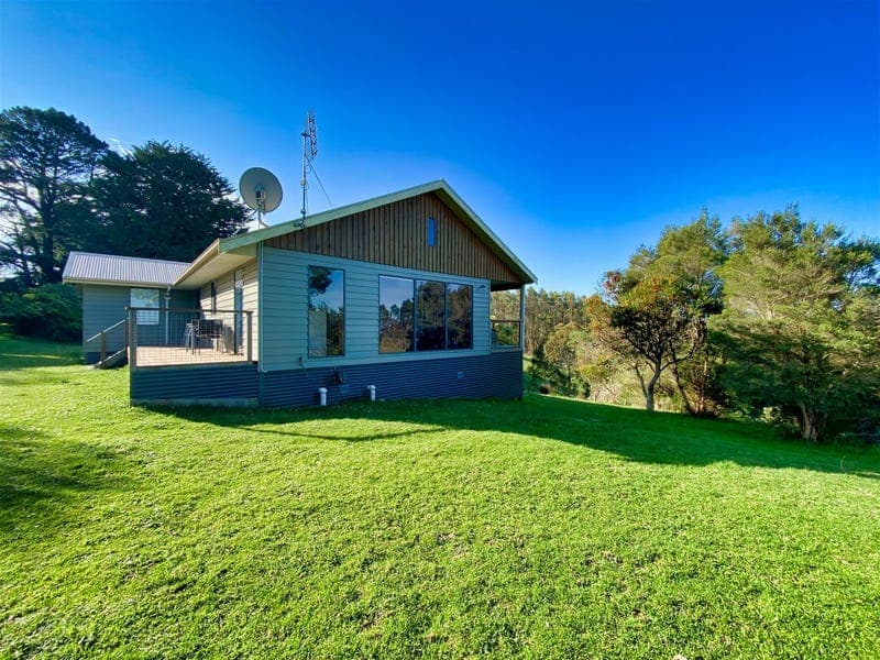 1014 Ameys Track, Foster North