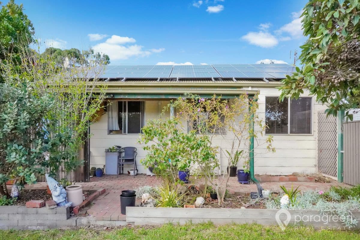 3 Bowen Street