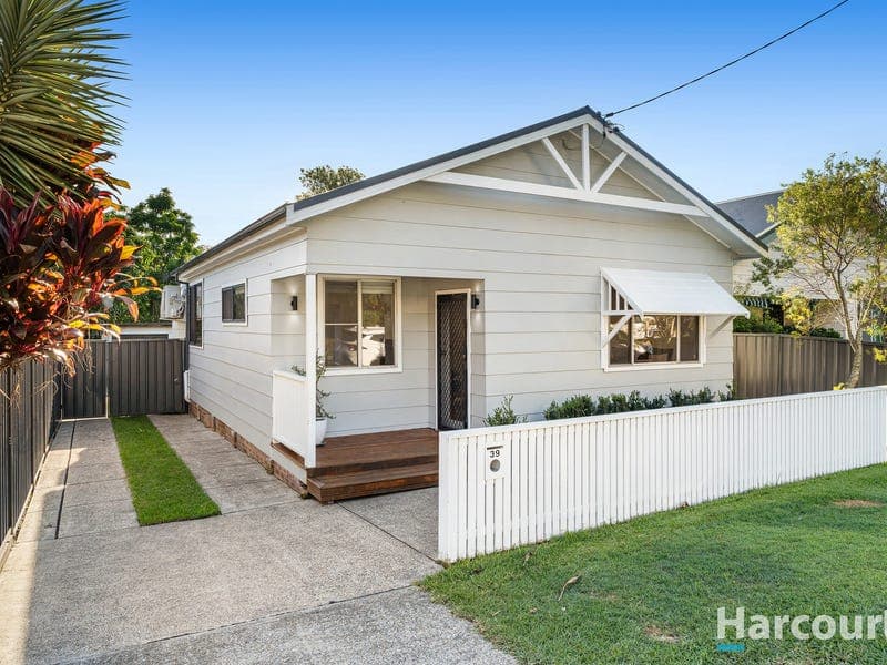 39 Lachlan Road