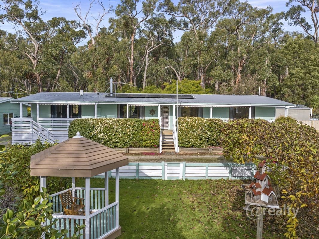 60 Island View Road