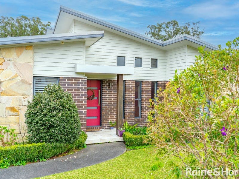 6 The Gables, Berry