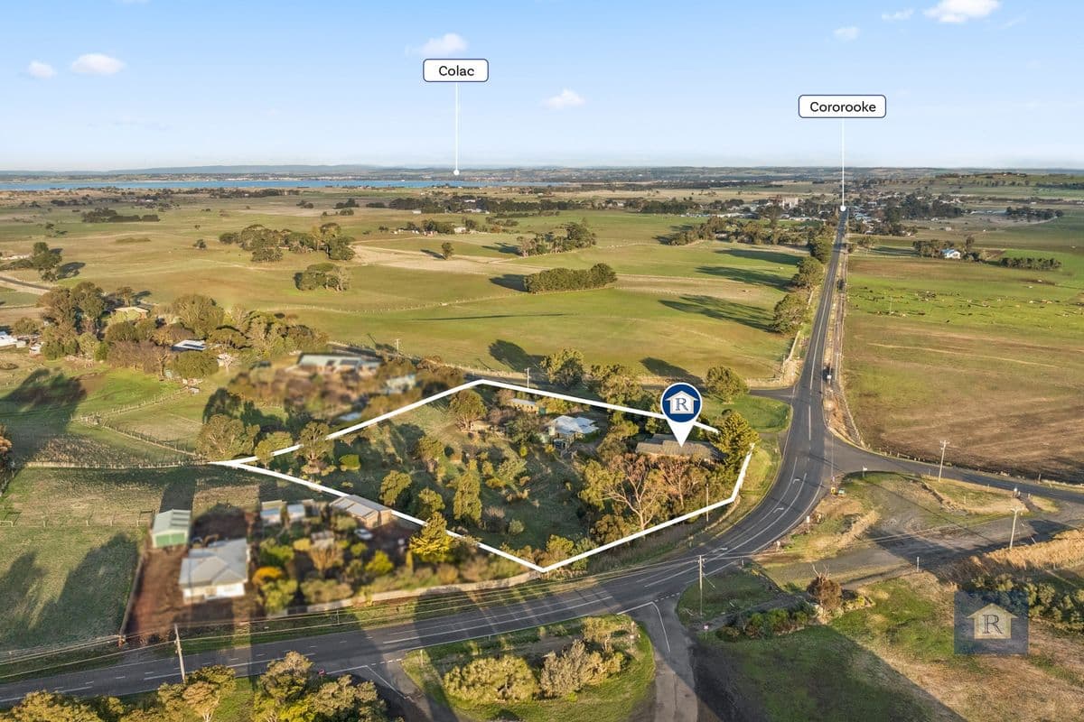 720 CORANGAMITE LAKE ROAD