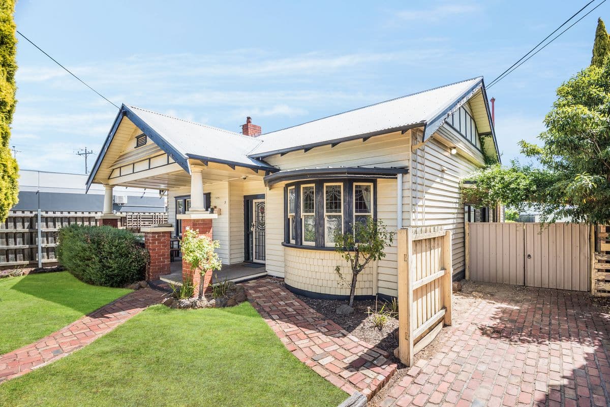 3 STUBBS AVENUE