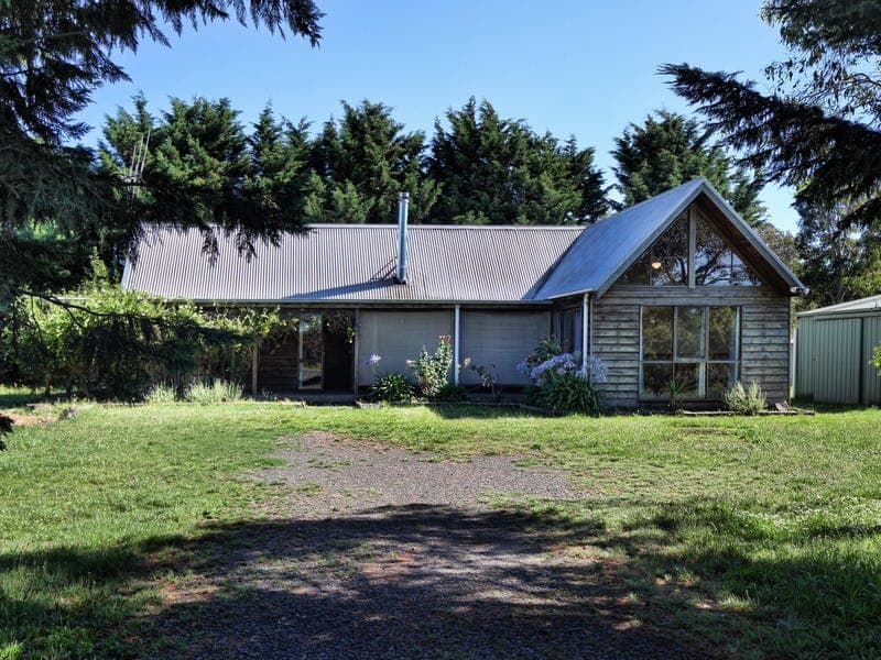 25 Three Chain Road, Carlsruhe