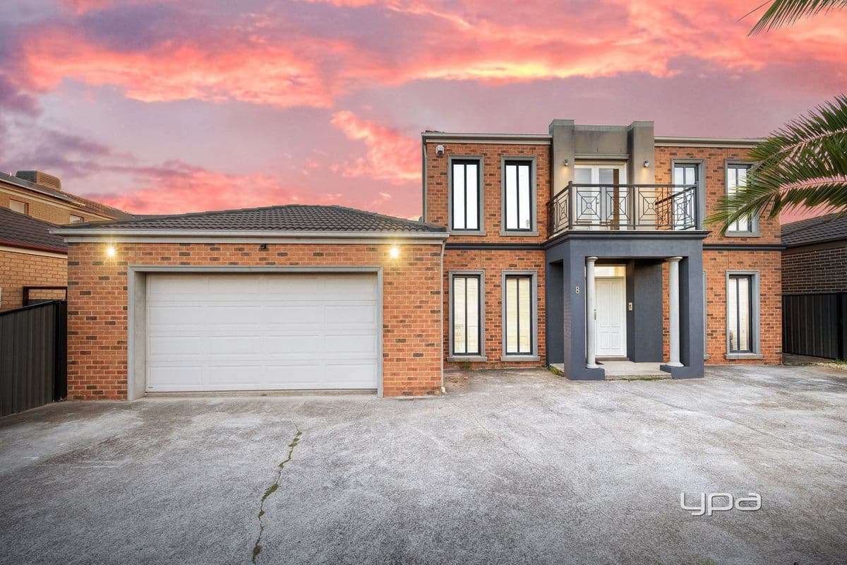 8 Stirling Drive