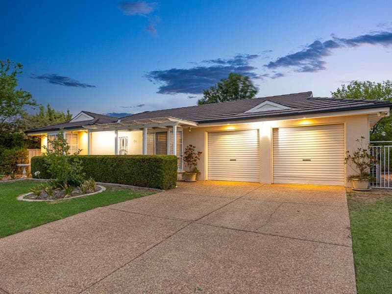 26 Yarrawah Crescent