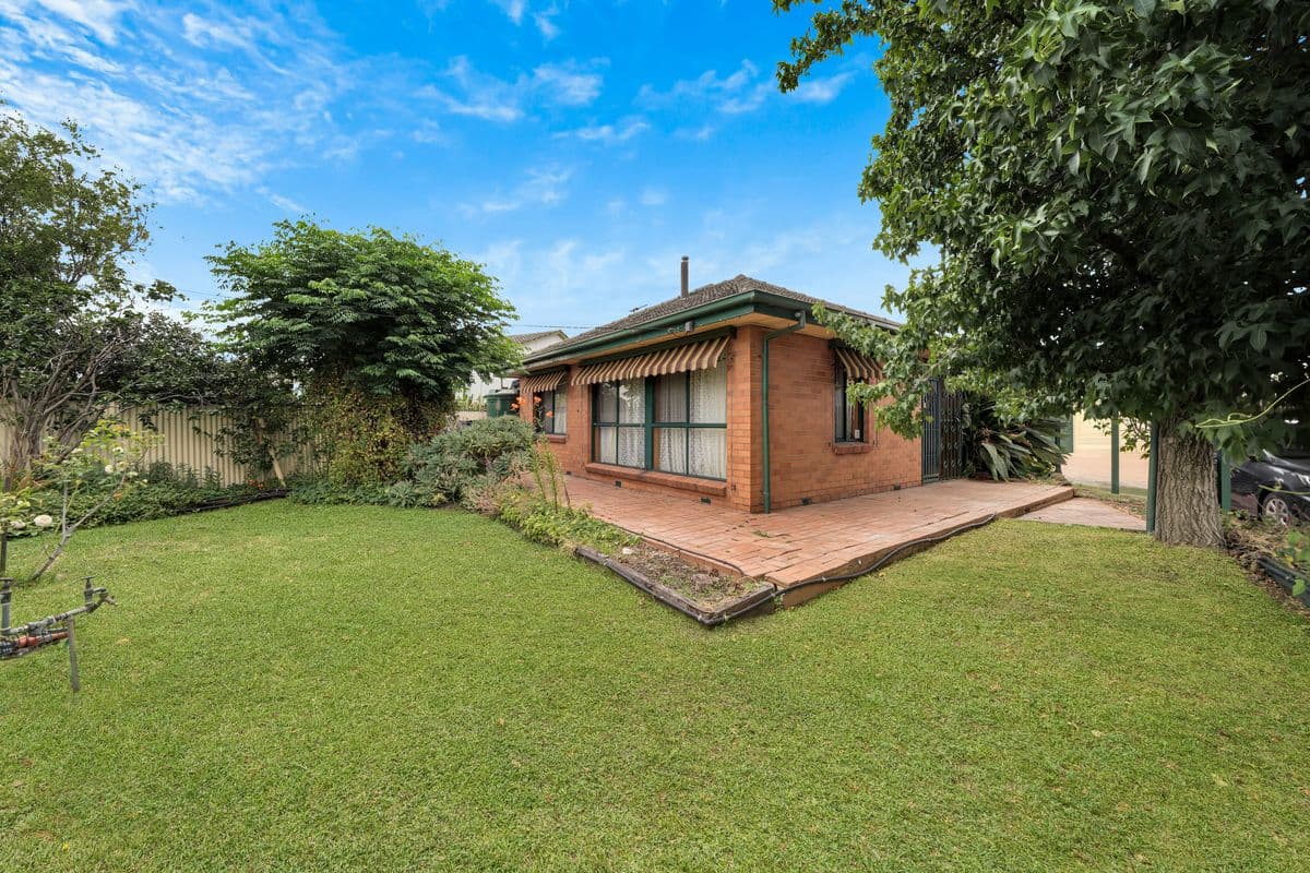 502 Barry Road
