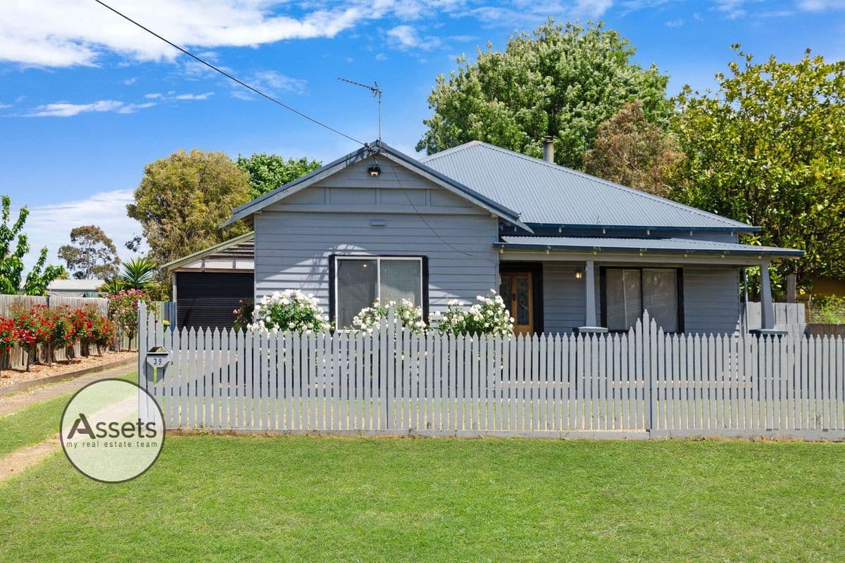 39 FITZROY STREET