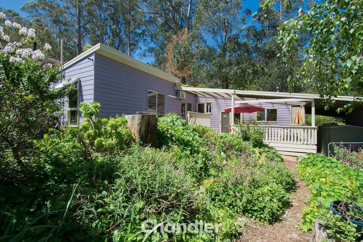 5 JACKSONS HILL ROAD