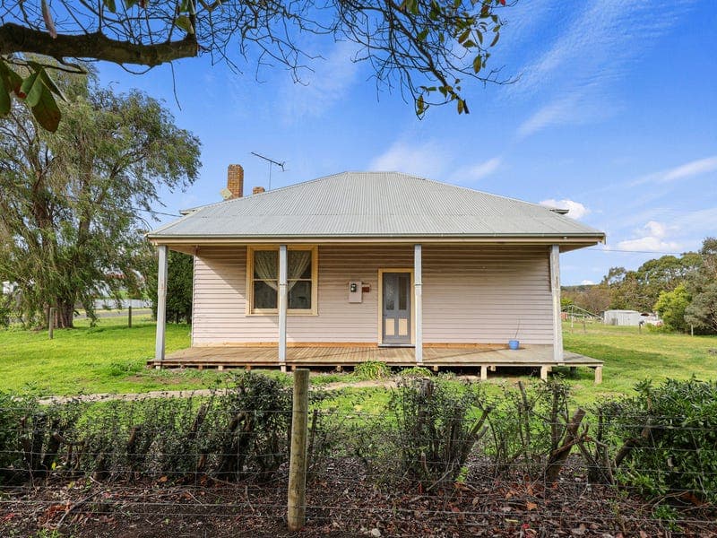 6 Eversley Street, Macarthur