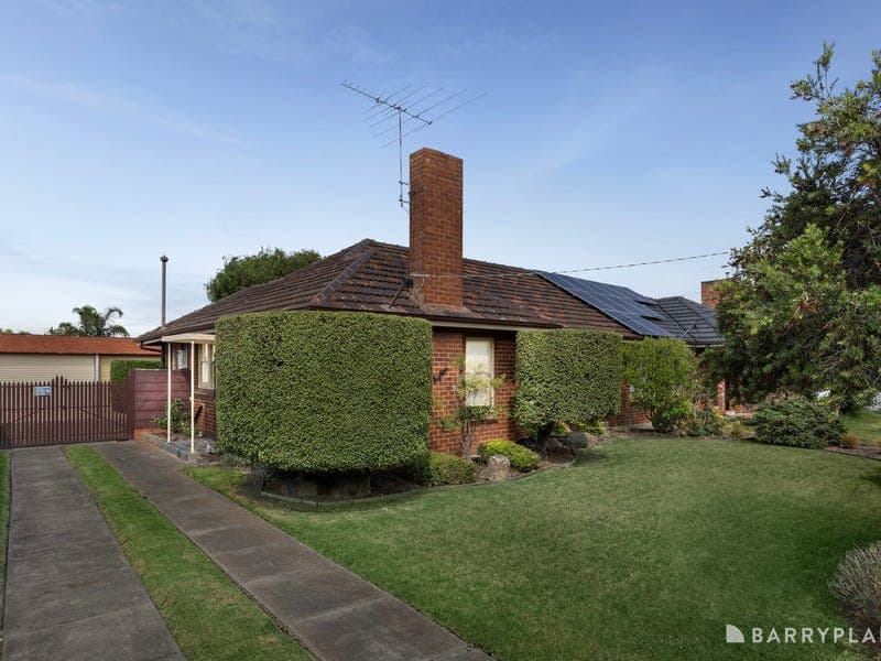 18 Ravenhall Street, Braybrook