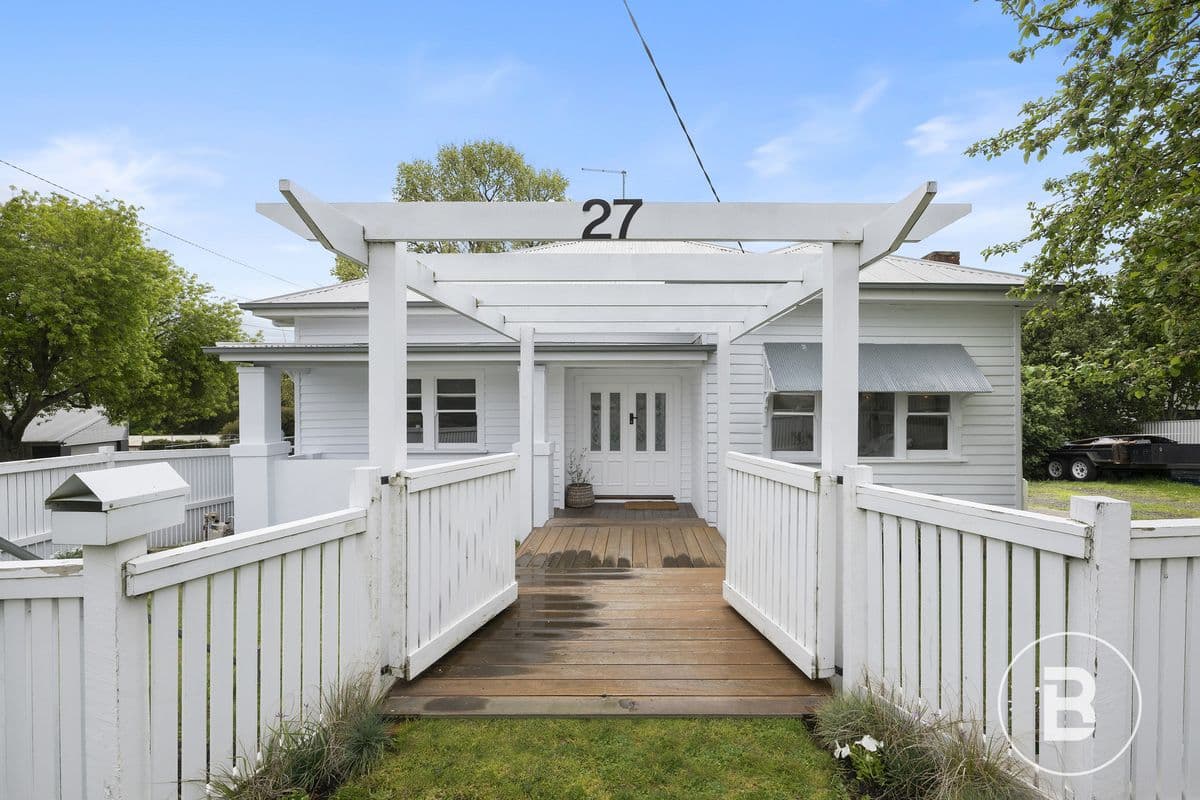 27 Young Street