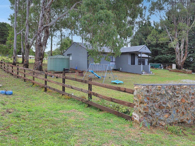 14 Dog Rocks Road Black Springs