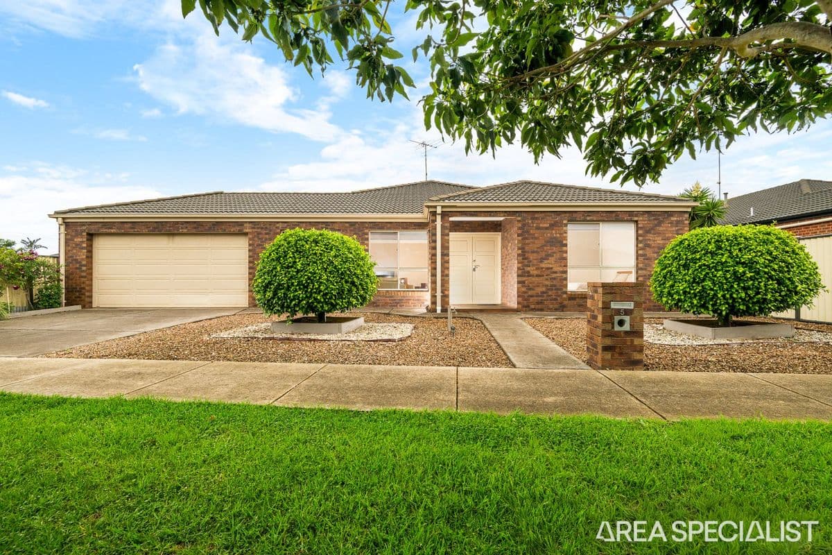 5 Hipwell Court