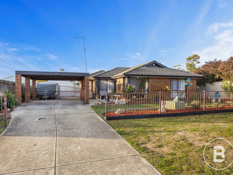 14 Mitchell Drive, Cardigan Village
