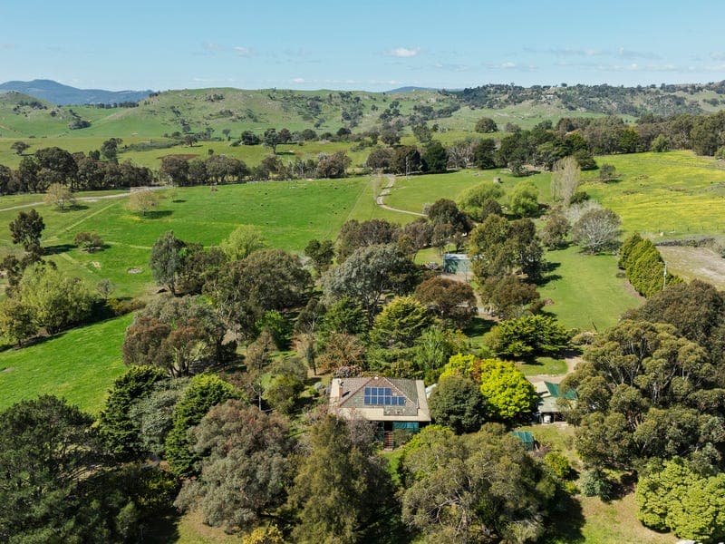 2028 Creightons Creek Road, Creightons Creek