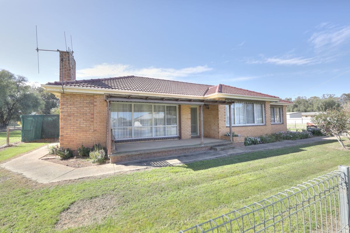 12 Kenny Rd