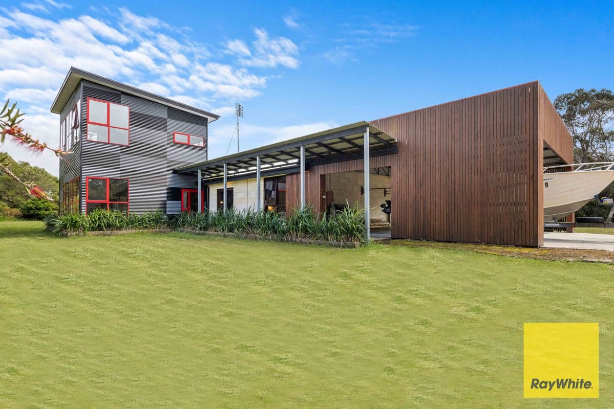 30 McLeod Rd