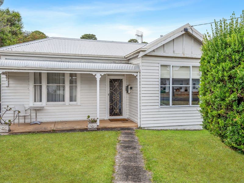 8 Earle Street, Port Fairy