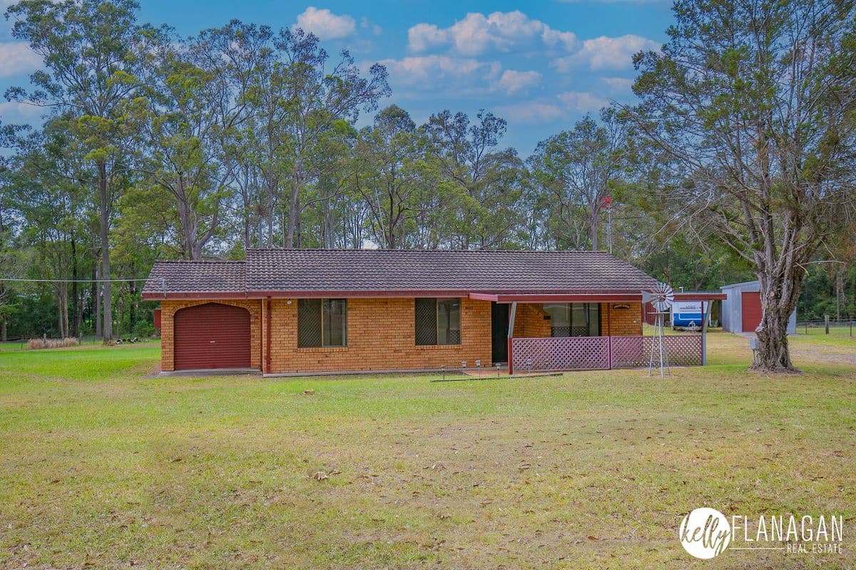 2 WATERFORD CRESCENT
