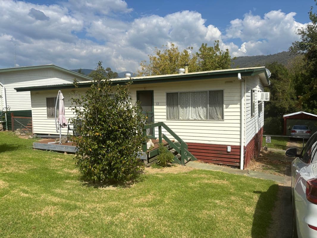 12 Crawford Court