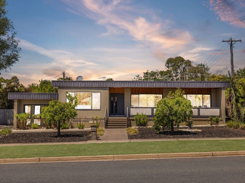 3 Bennelong Crescent, Macquarie