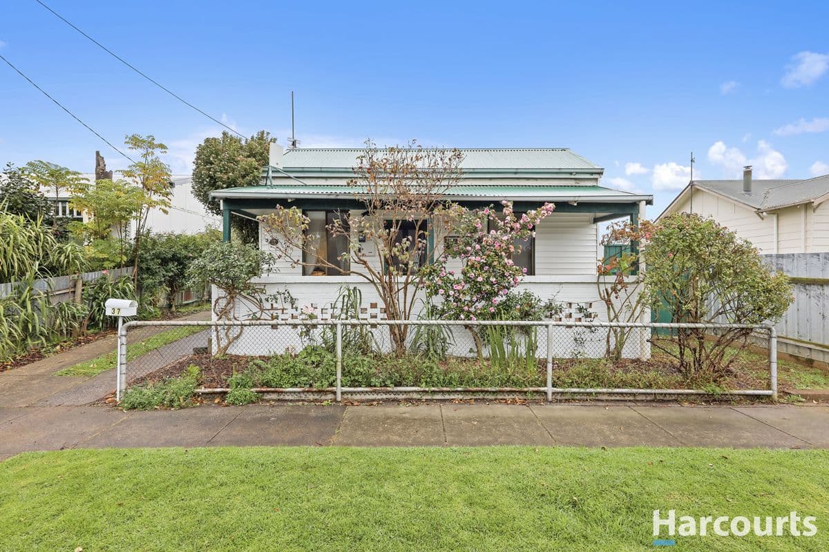 37 Farmers Road