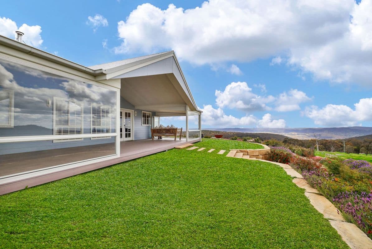 114 Peregrine Road