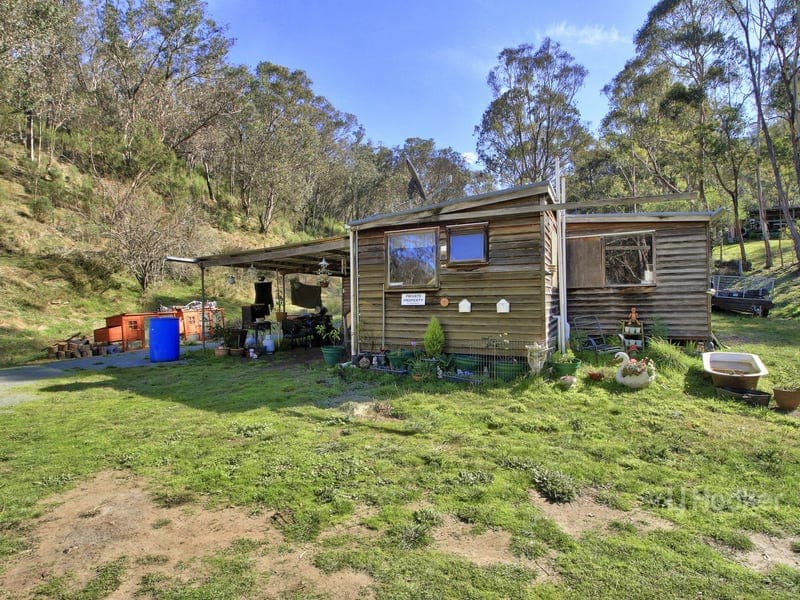 461 Stockyard Road, Tongio