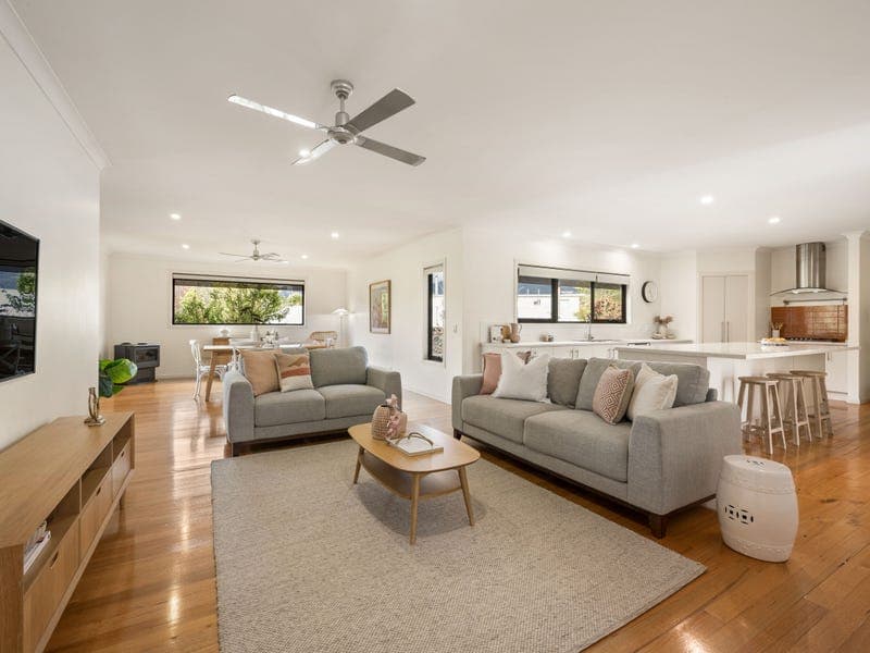 25 Young Crescent, Tawonga South