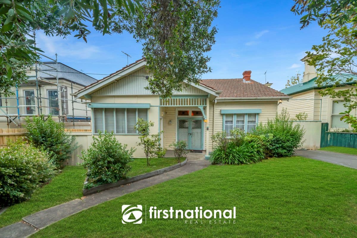 11 Boronia Street