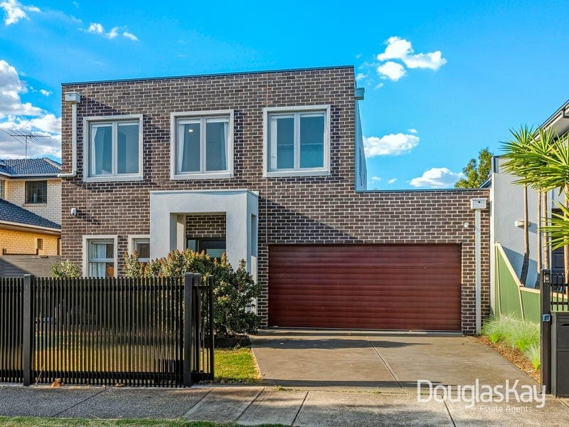 30 St Andrews Drive, Sunshine North