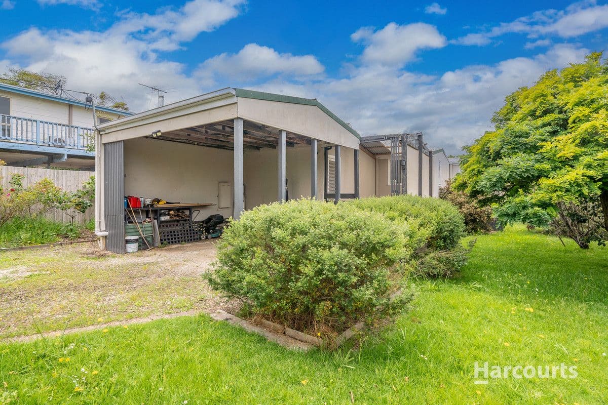 38 Sonia Crescent