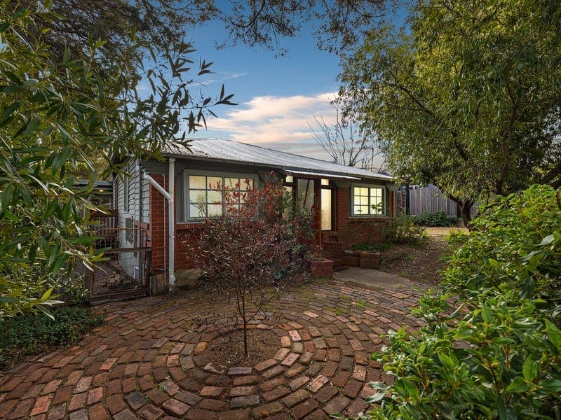 9 River Street, Oaks Estate