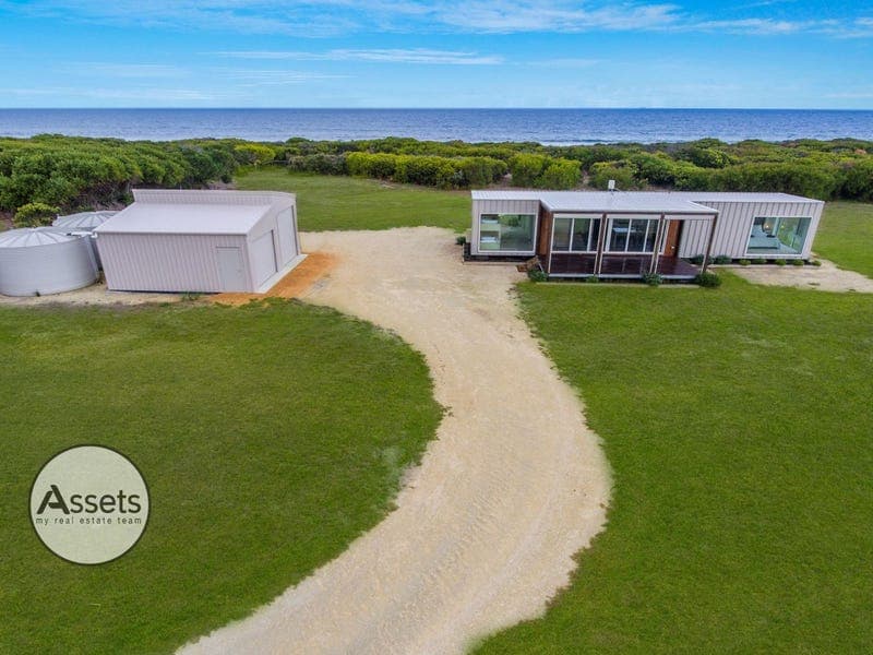 43 Ocean View Drive West, Narrawong