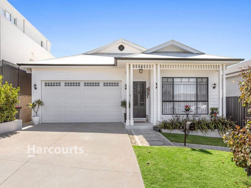 6 Bristlebird Drive, Calderwood
