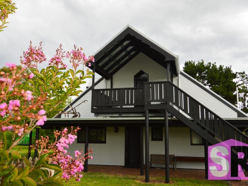 832 Black Mountain Road, Black Mountain