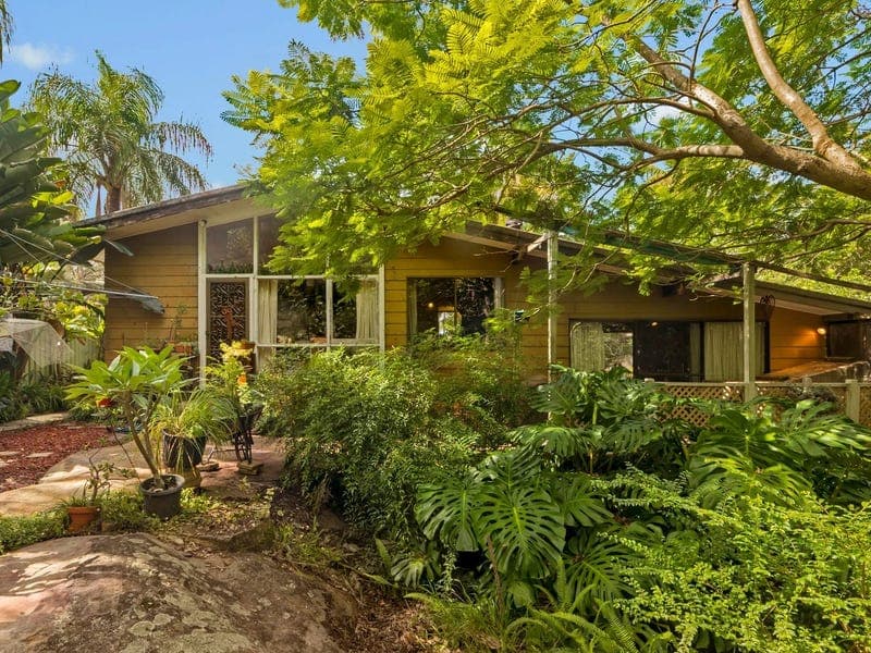 4 Conventry Crescent