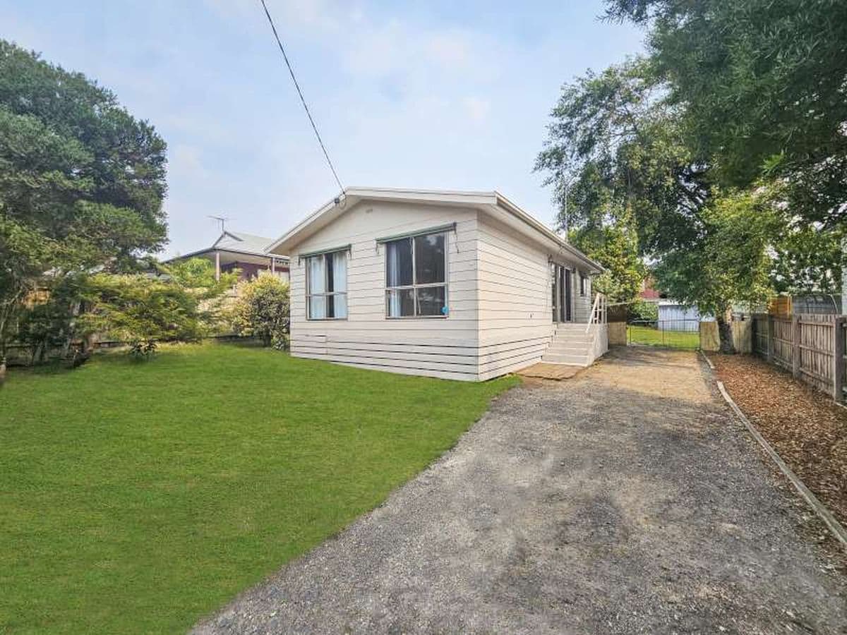 34 SONIA CRESCENT