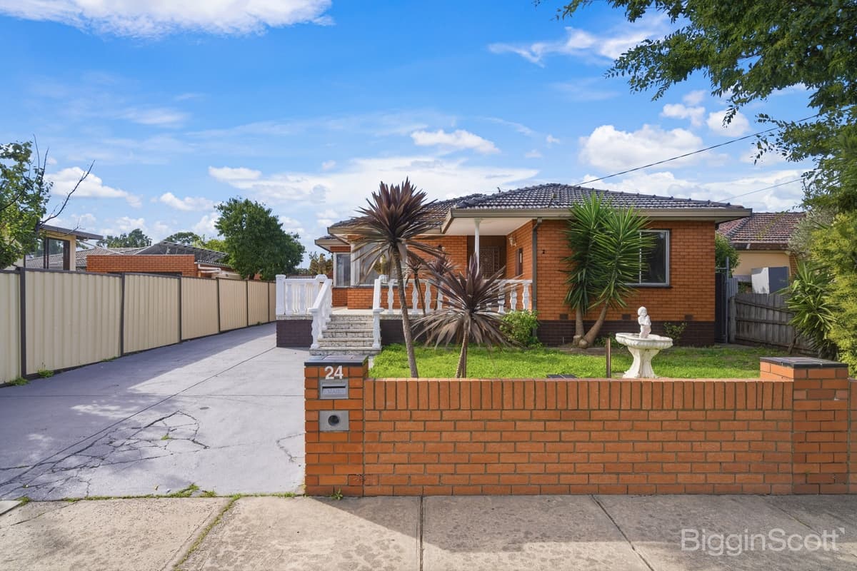 24 SIMPSON STREET