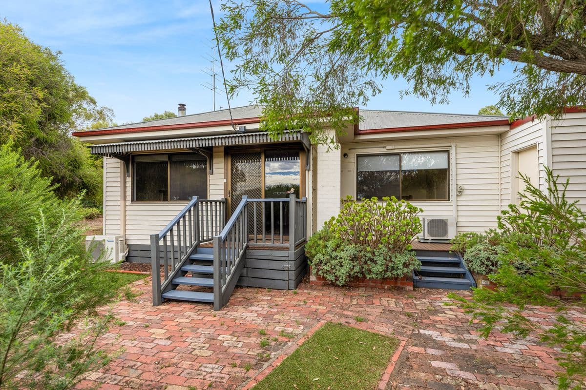 27 Bywater Street