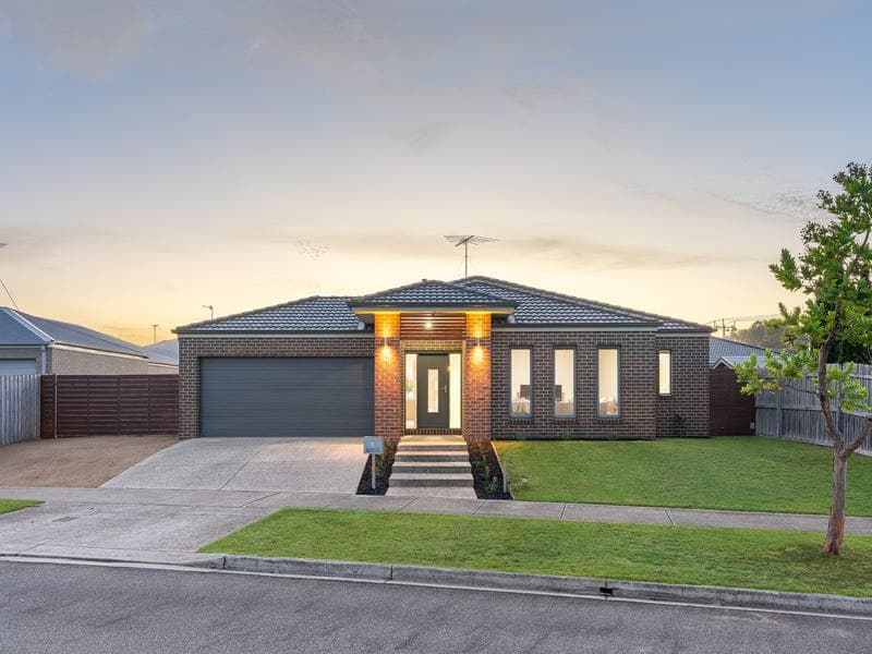 5 Pienza Way, Leopold