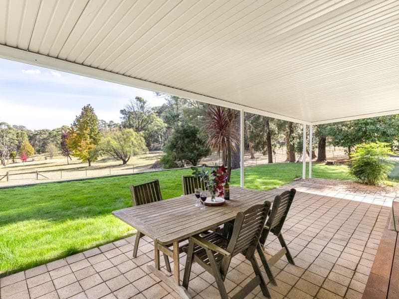 1055 Old Tolmie Road, Tolmie
