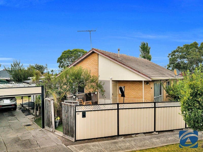 43 Mildura Crescent, Dallas