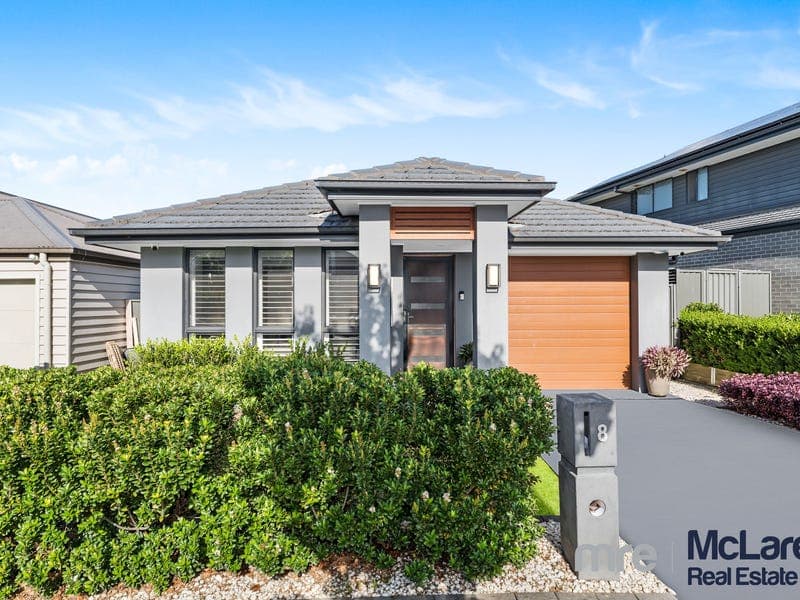 8 Arcadian Hills Crescent, Cobbitty