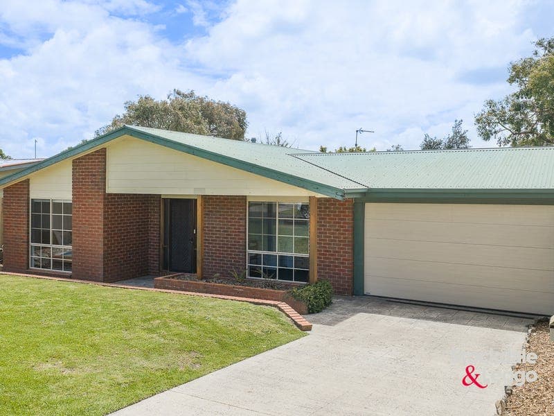9 Wilson Avenue, Inverloch