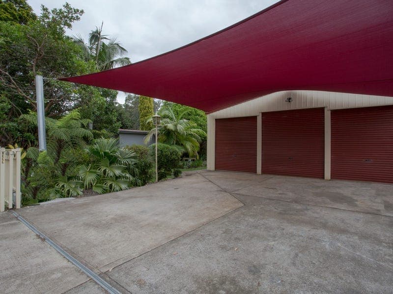 3 Bottle Brush Avenue