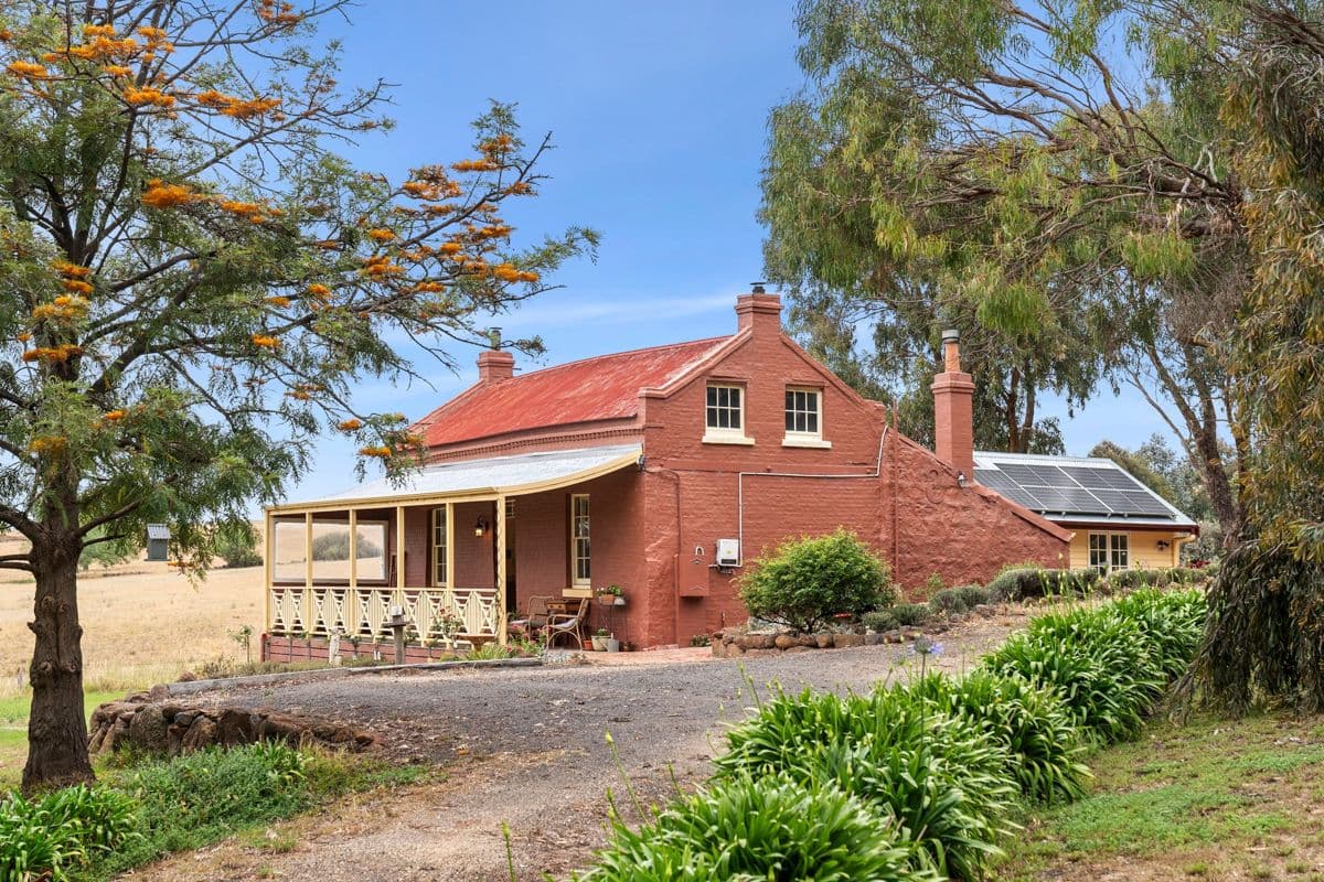 999 Inverleigh Shelford Road