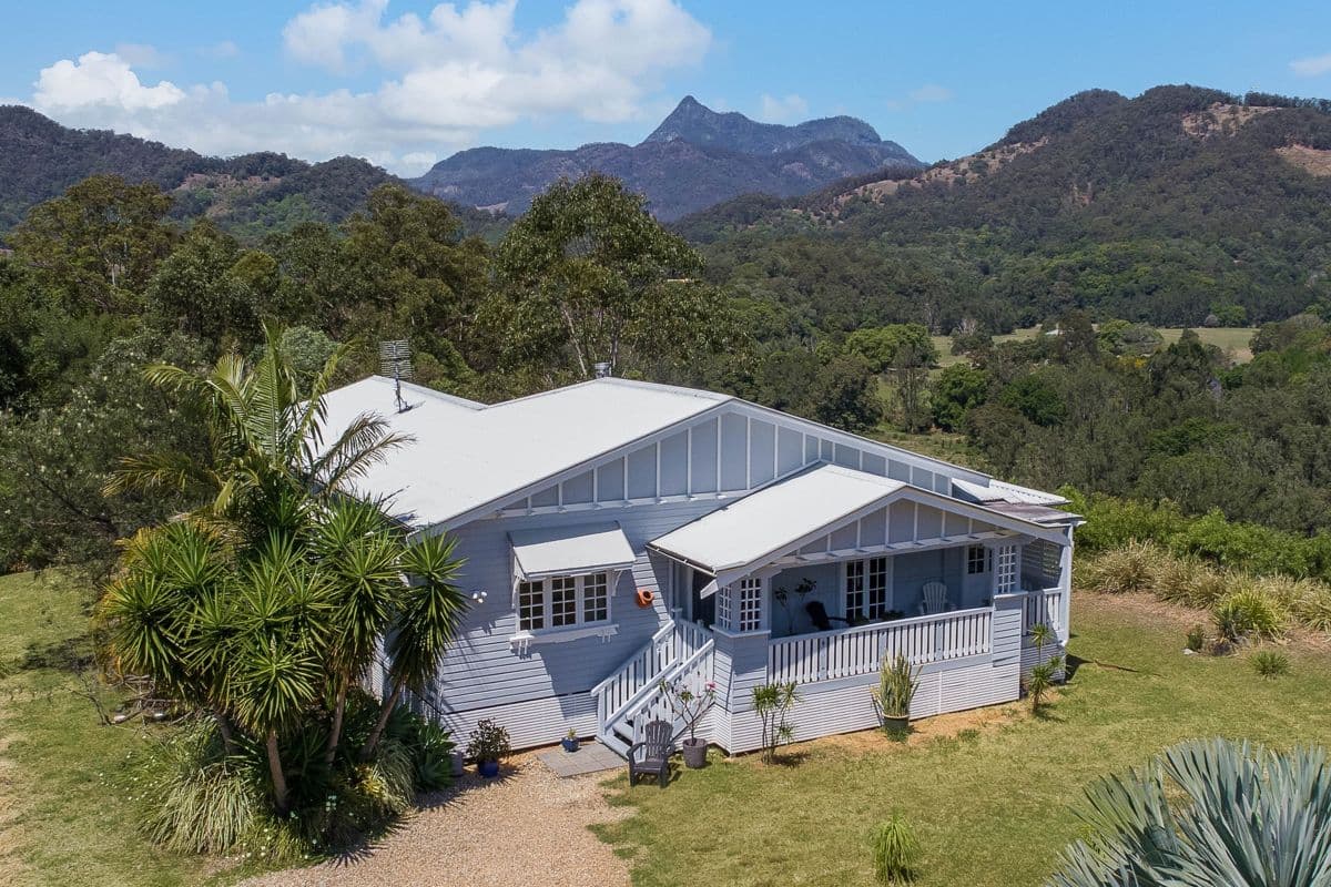 1182 Numinbah Road